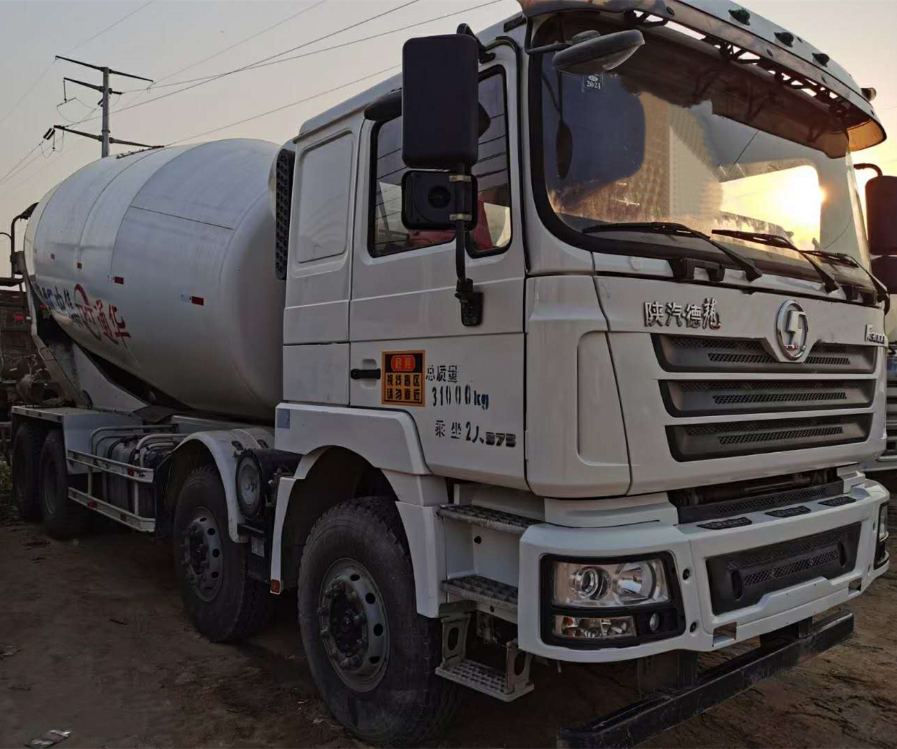 https://images.tongzsf.com/tong/truck_machine/20210128/1601224f30b8ca.jpg