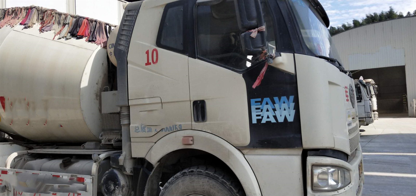 https://images.tongzsf.com/tong/truck_machine/20210128/16012260e8f205.jpg