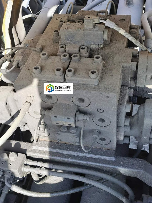 https://images.tongzsf.com/tong/truck_machine/20210128/16012262b956b7.jpg