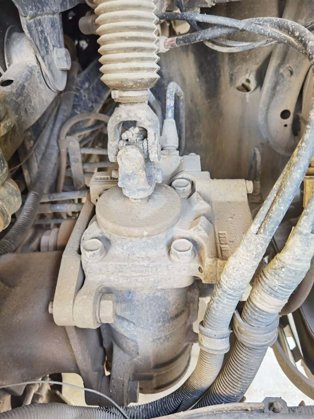 https://images.tongzsf.com/tong/truck_machine/20210128/16012274436d7f.jpg