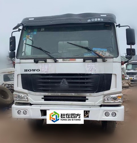 https://images.tongzsf.com/tong/truck_machine/20210128/16012274a6cac7.jpg