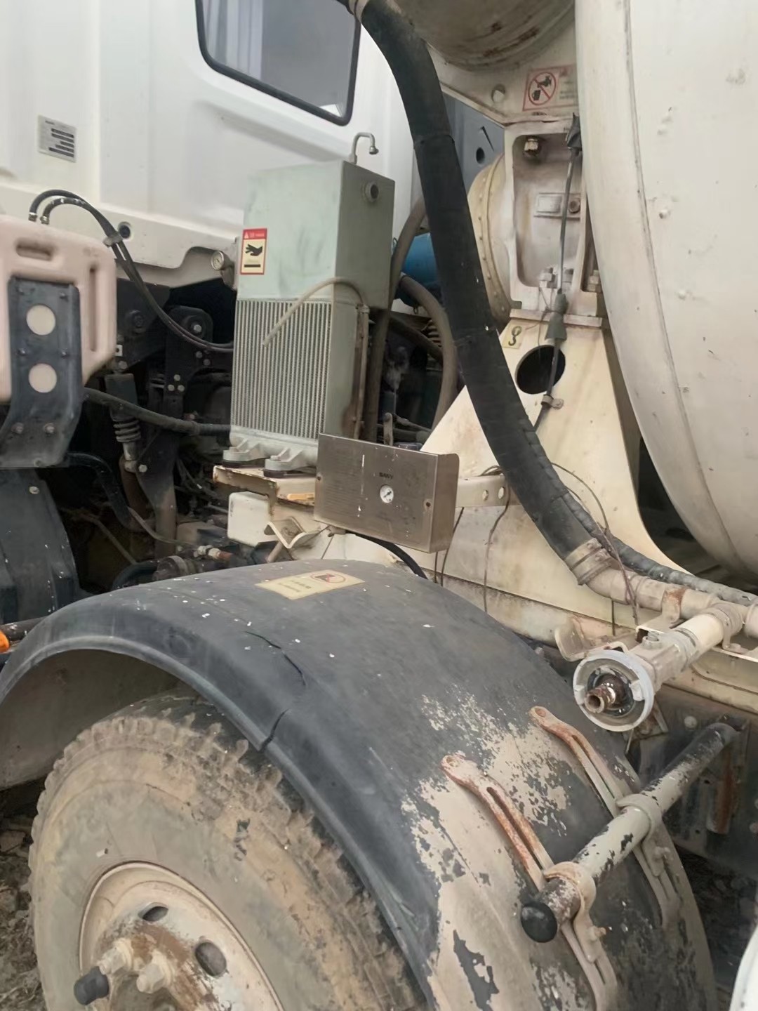 https://images.tongzsf.com/tong/truck_machine/20210128/16012274e11311.jpg
