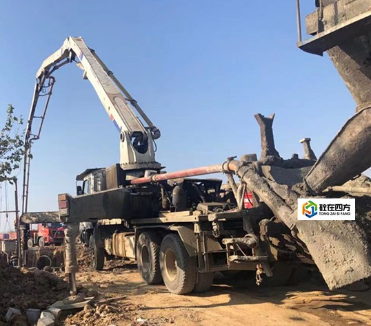https://images.tongzsf.com/tong/truck_machine/20210128/16012299daec74.jpg