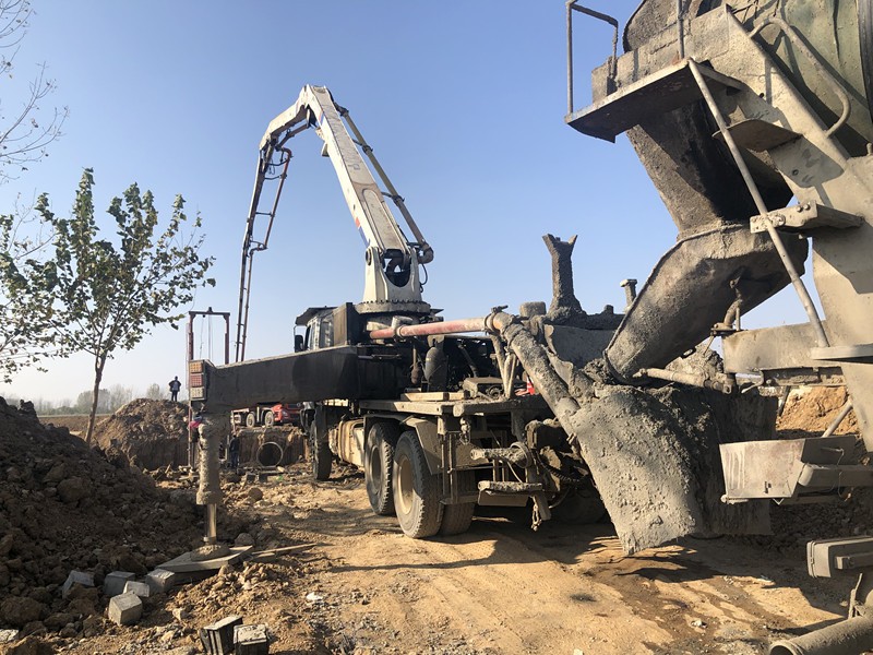 https://images.tongzsf.com/tong/truck_machine/20210128/16012299dc3d8f.jpg