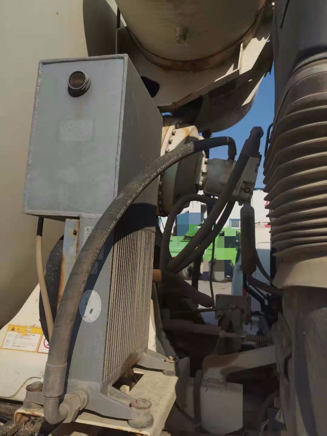 https://images.tongzsf.com/tong/truck_machine/20210128/1601229adc8e92.jpg