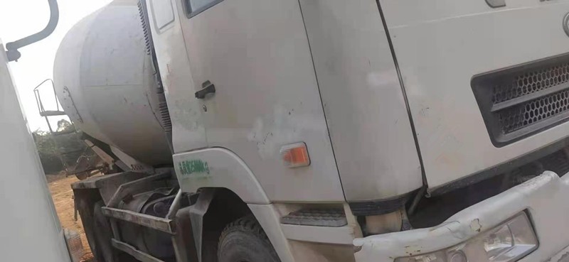 https://images.tongzsf.com/tong/truck_machine/20210128/160122bea59640.jpg