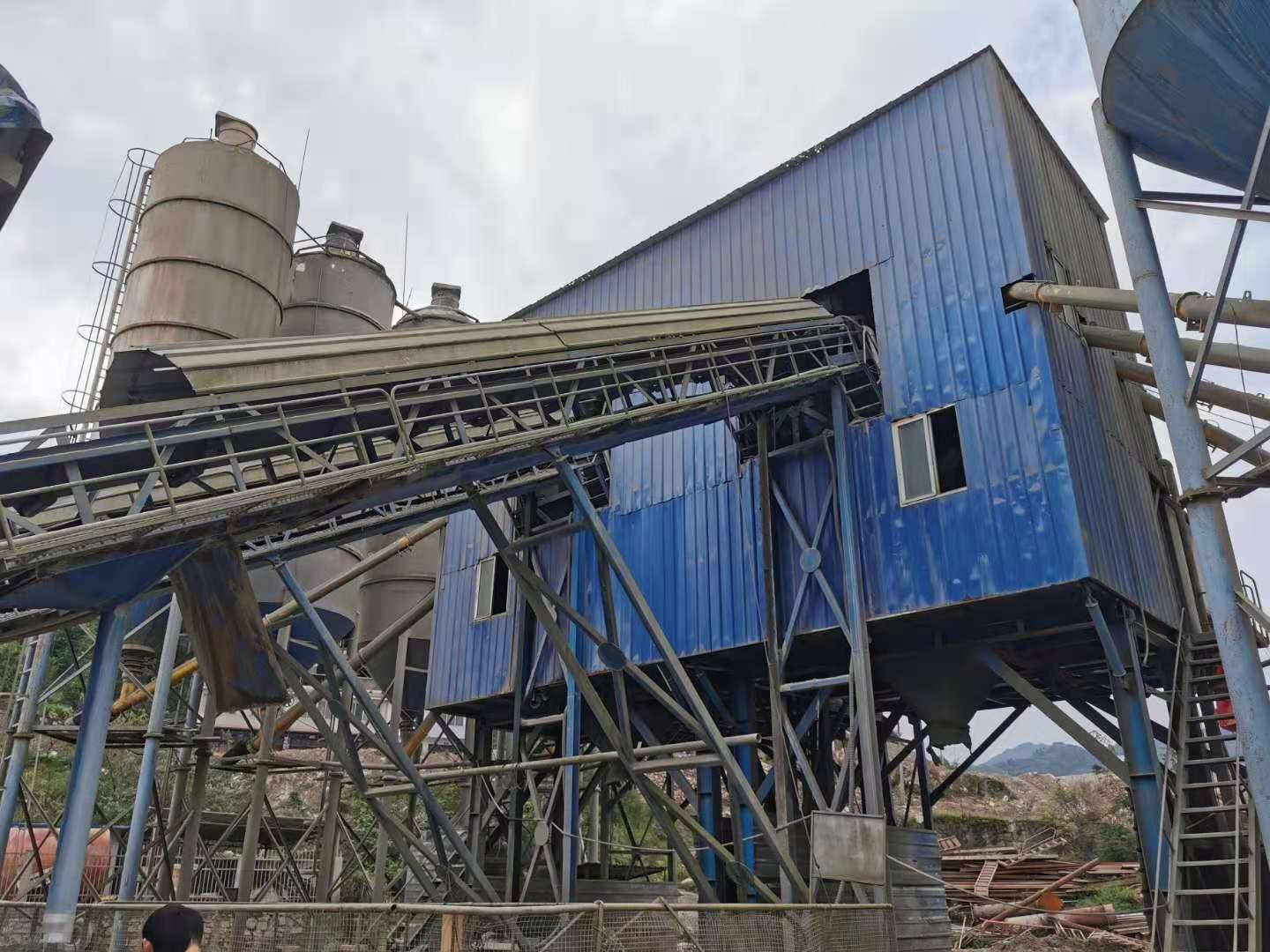 https://images.tongzsf.com/tong/truck_machine/20210128/160122bec5deb1.jpg