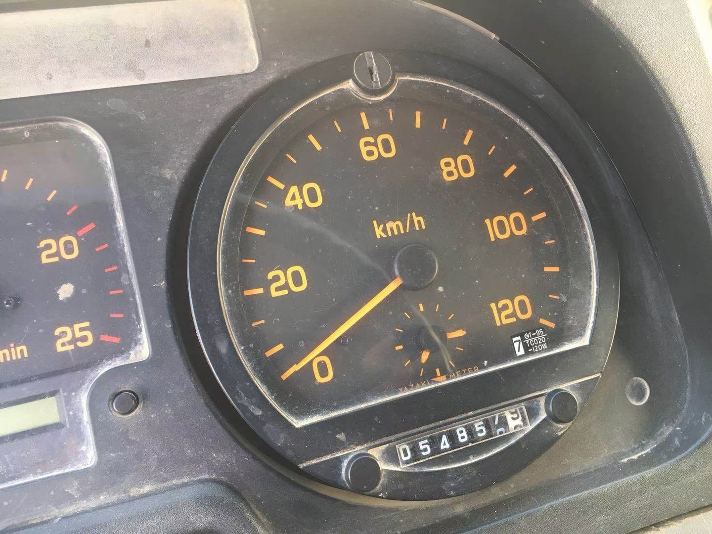 https://images.tongzsf.com/tong/truck_machine/20210128/160122bf2e5b06.jpg