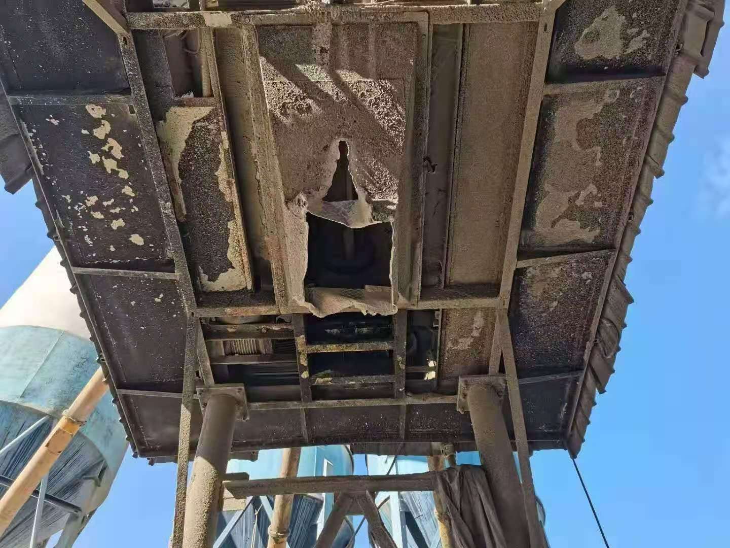 https://images.tongzsf.com/tong/truck_machine/20210128/160122bf5ea0c5.jpg