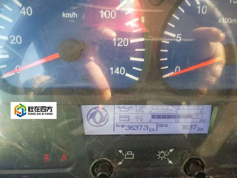 https://images.tongzsf.com/tong/truck_machine/20210128/160122d1dda78e.jpg