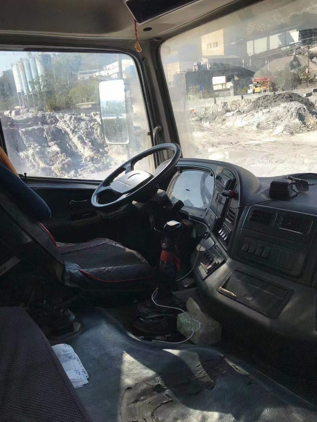 https://images.tongzsf.com/tong/truck_machine/20210128/160122d25c8bb9.jpg