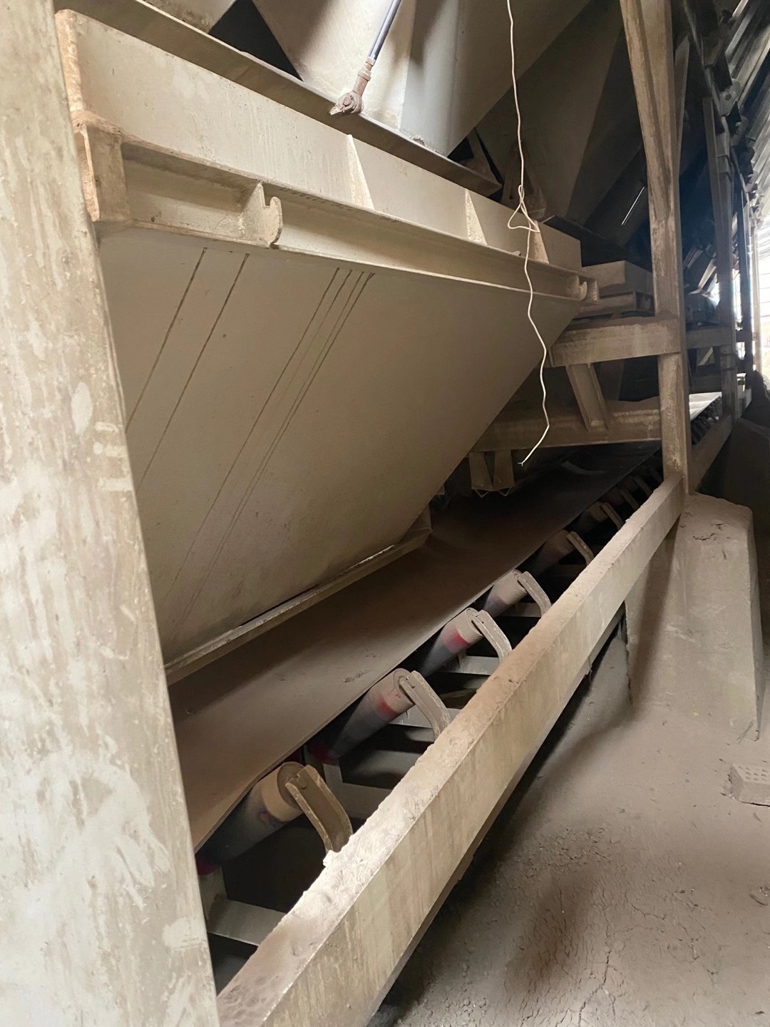 https://images.tongzsf.com/tong/truck_machine/20210128/160122d2bb8e54.jpg