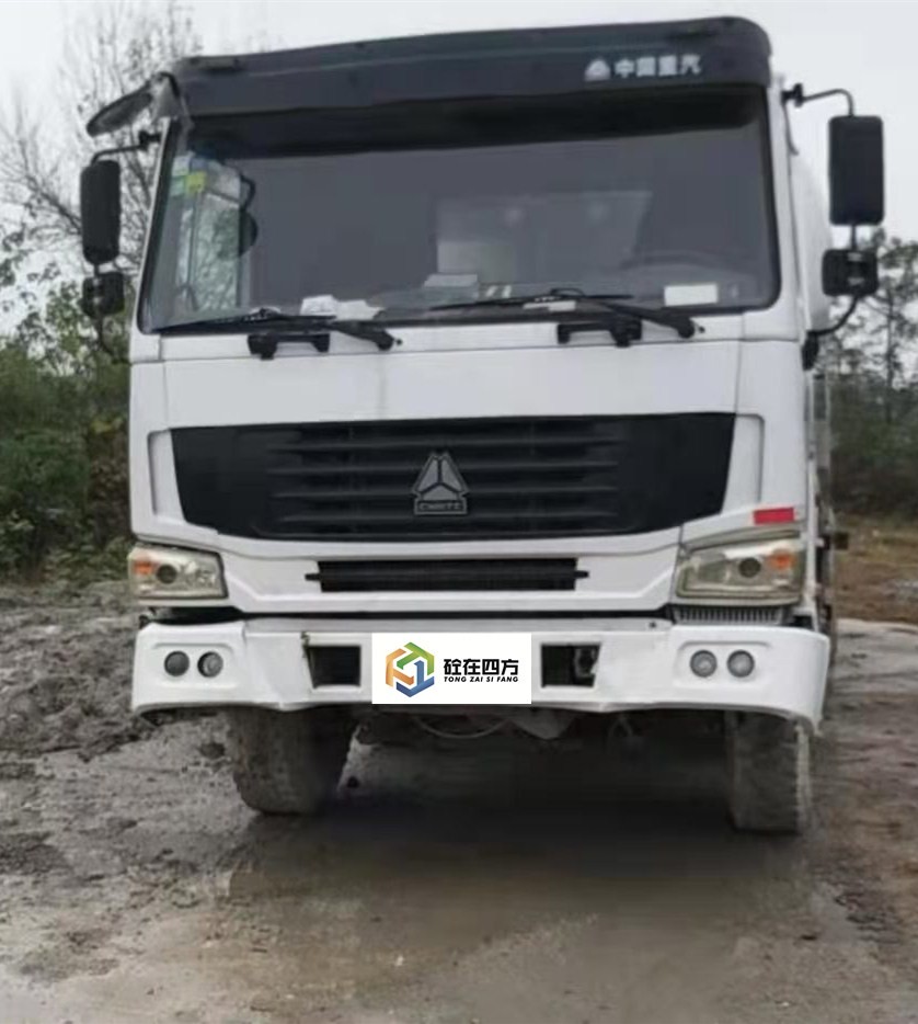 https://images.tongzsf.com/tong/truck_machine/20210128/160122e5aec7cf.jpg