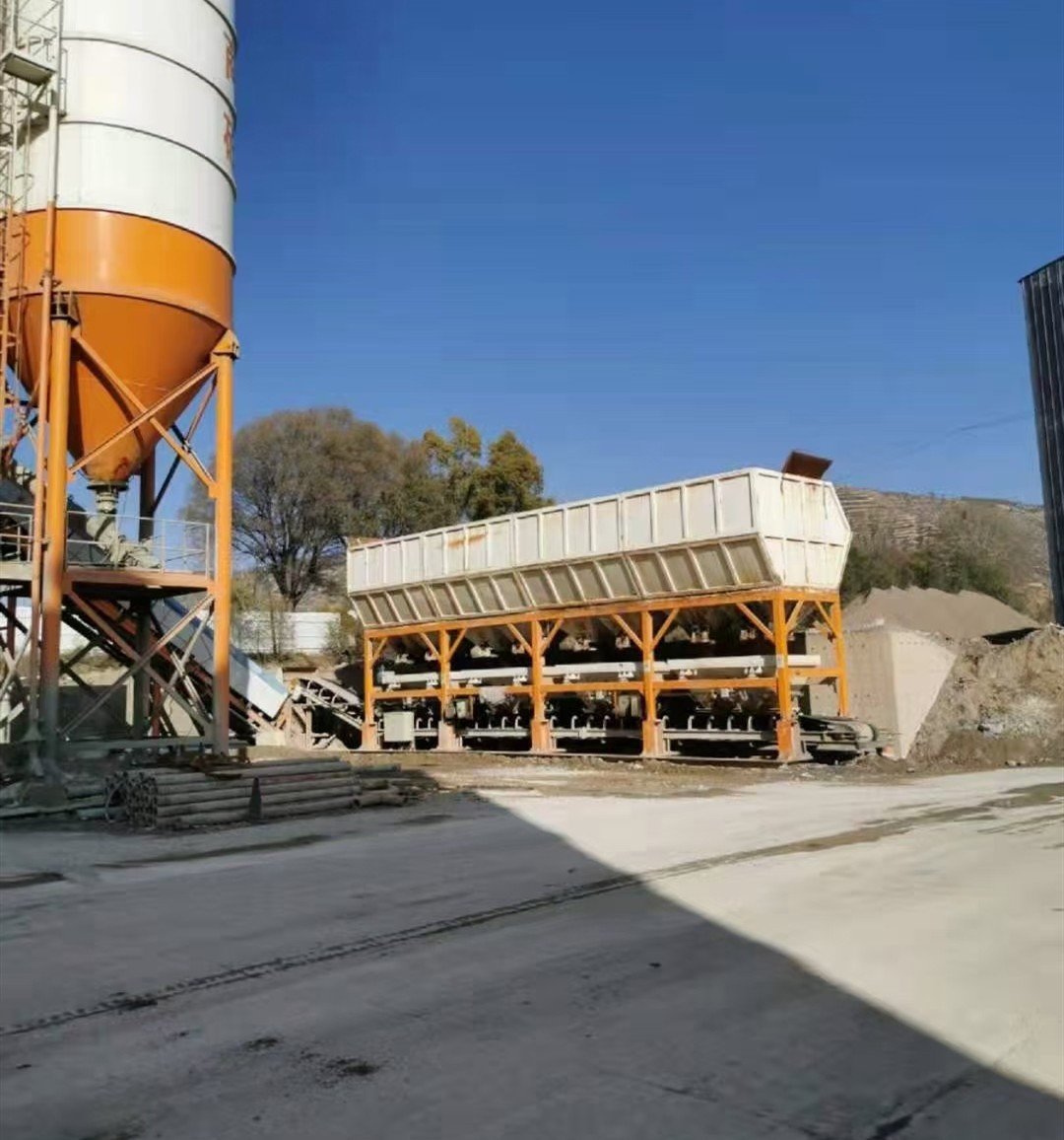 https://images.tongzsf.com/tong/truck_machine/20210128/160122f72e0a08.jpg