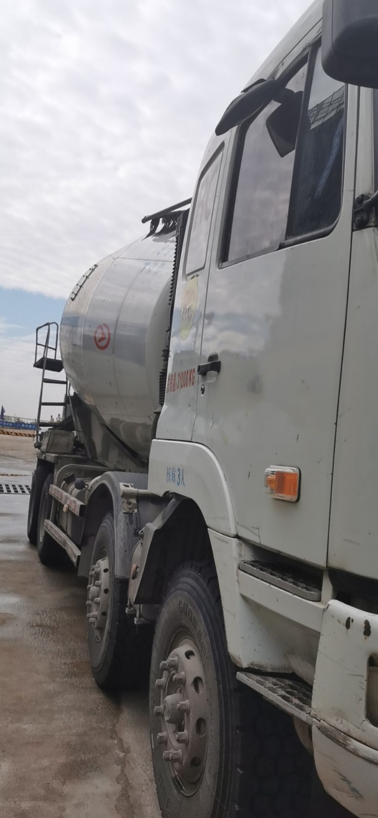 https://images.tongzsf.com/tong/truck_machine/20210128/160122f813fd60.jpg