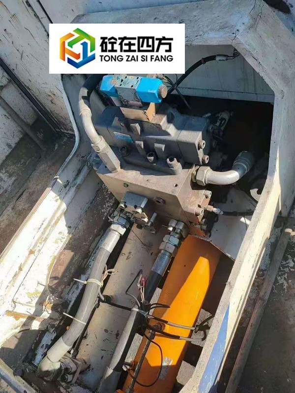 https://images.tongzsf.com/tong/truck_machine/20210128/160122f8c0b92b.jpg