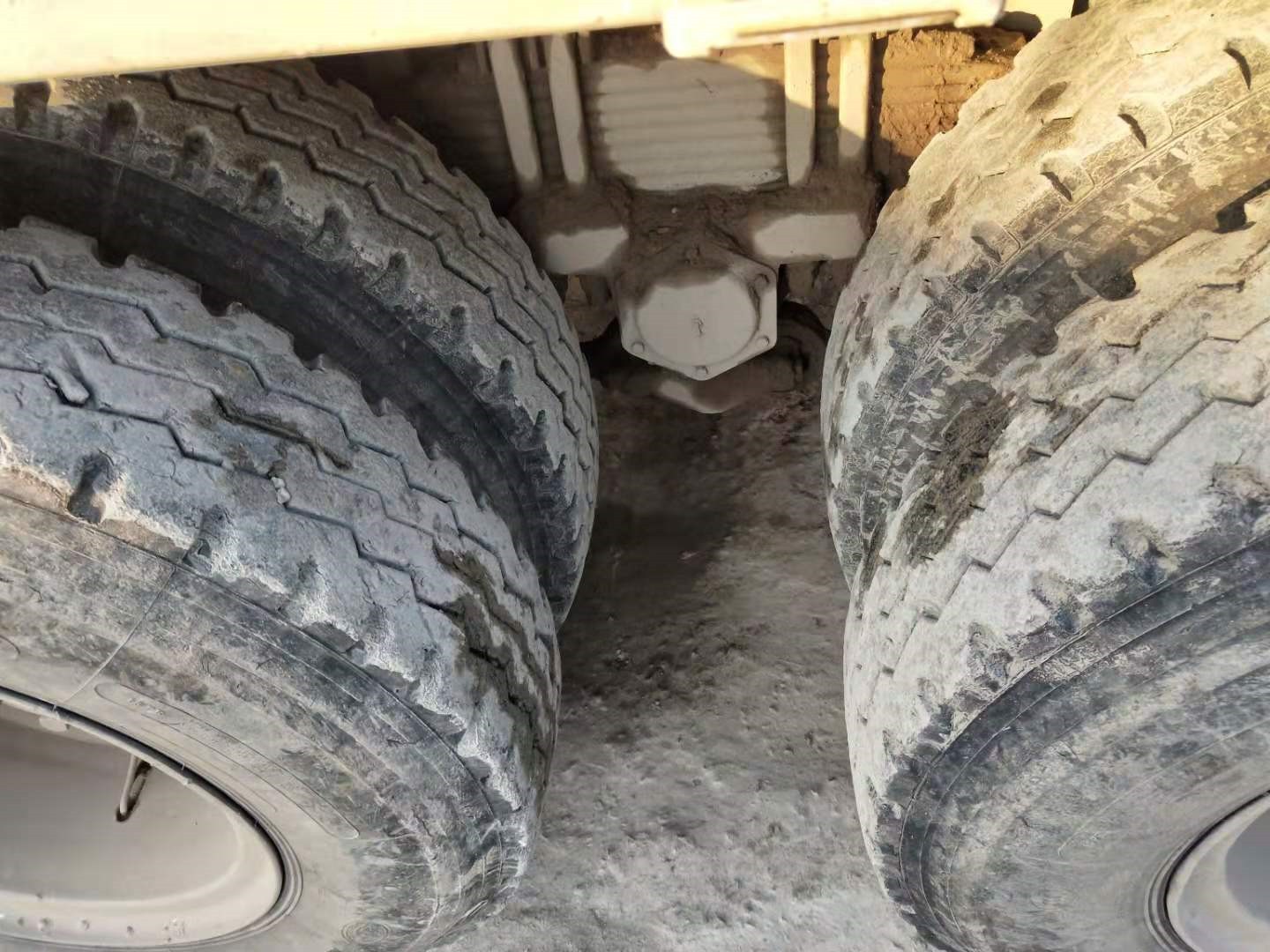 https://images.tongzsf.com/tong/truck_machine/20210128/1601230acf35ca.jpg