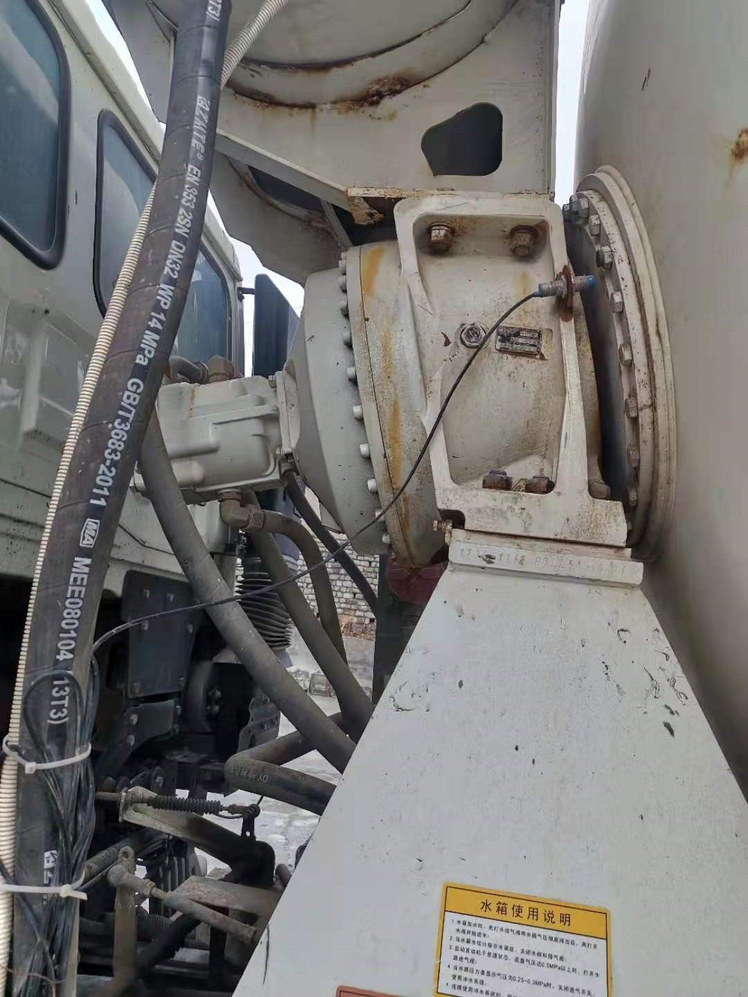 https://images.tongzsf.com/tong/truck_machine/20210128/1601231cadd931.jpg