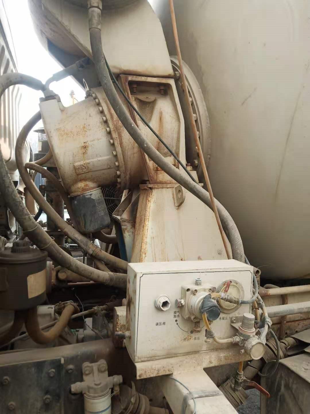 https://images.tongzsf.com/tong/truck_machine/20210128/1601231dd122d7.jpg