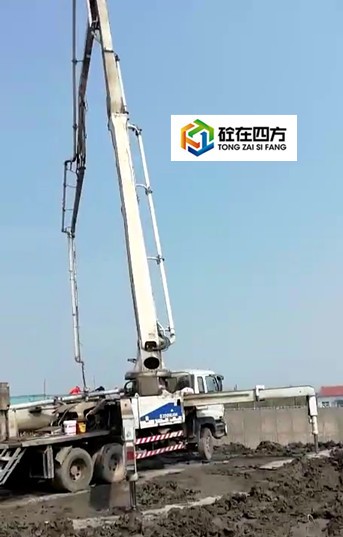 https://images.tongzsf.com/tong/truck_machine/20210128/1601231e12ac7d.jpg