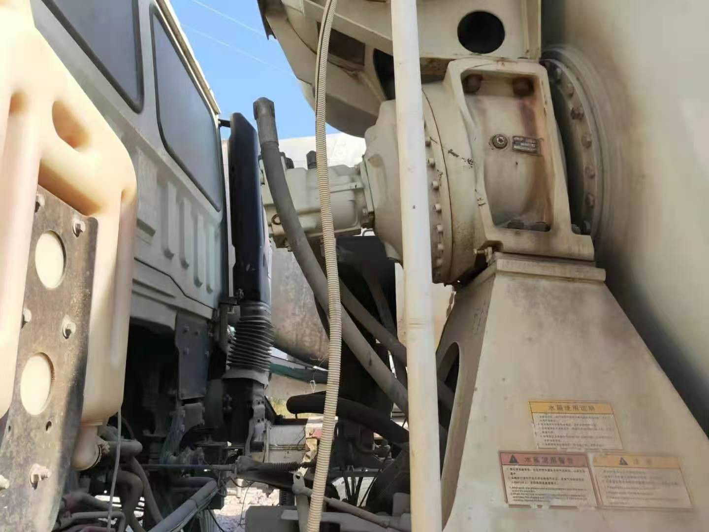 https://images.tongzsf.com/tong/truck_machine/20210128/1601231e76d931.jpg