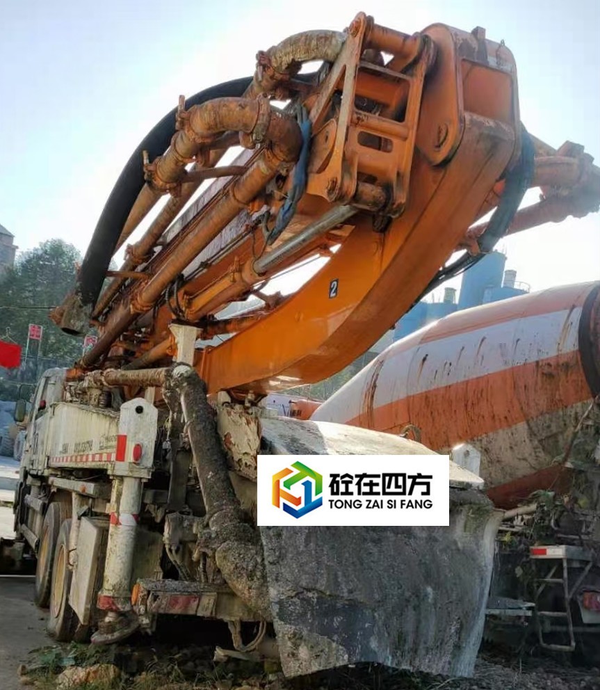 https://images.tongzsf.com/tong/truck_machine/20210128/16012342a0fffc.jpg