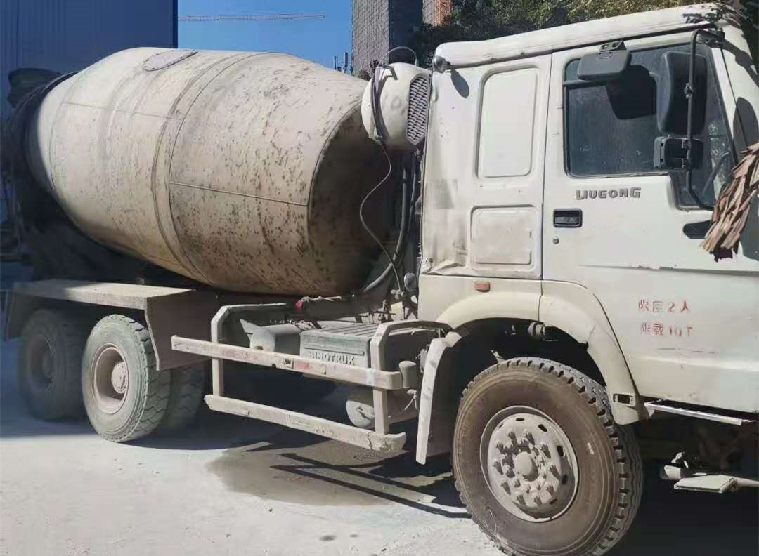 https://images.tongzsf.com/tong/truck_machine/20210128/16012354a7de20.jpg