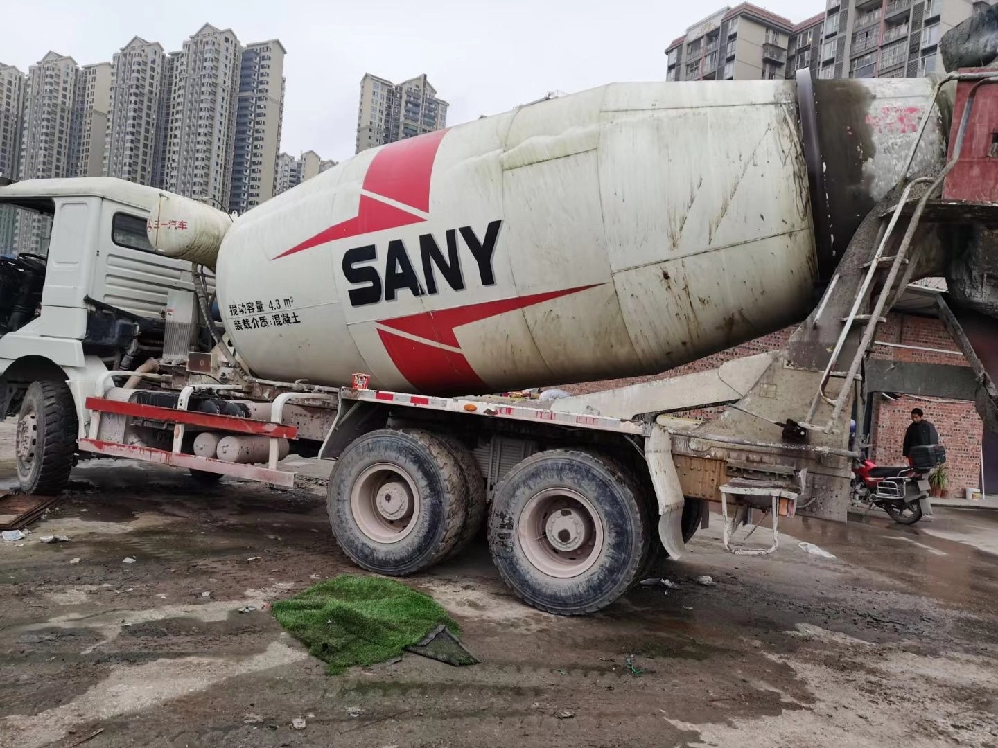 https://images.tongzsf.com/tong/truck_machine/20210128/16012354b954e8.jpg