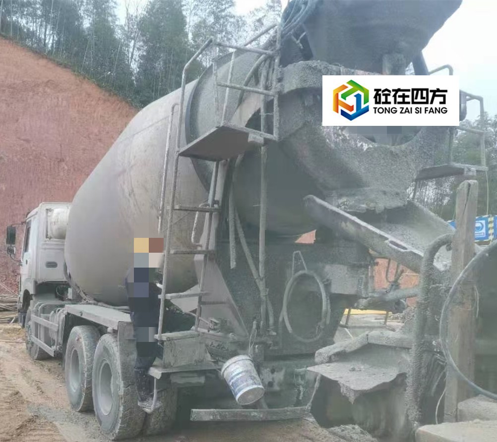 https://images.tongzsf.com/tong/truck_machine/20210128/16012368f5c72a.jpg
