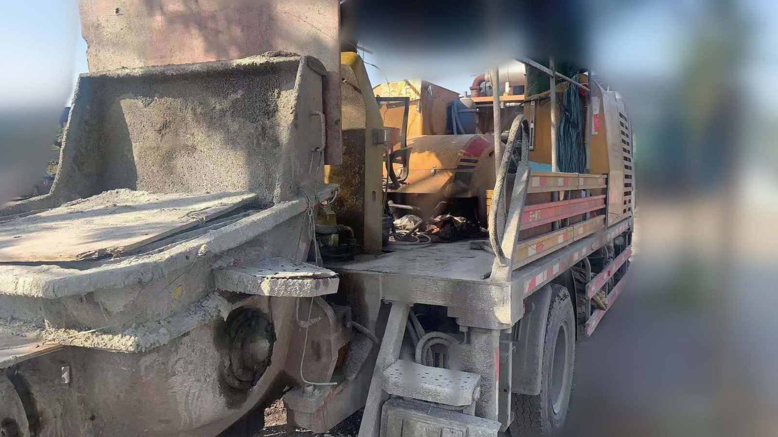 https://images.tongzsf.com/tong/truck_machine/20210128/1601237b4dd5fe.jpg