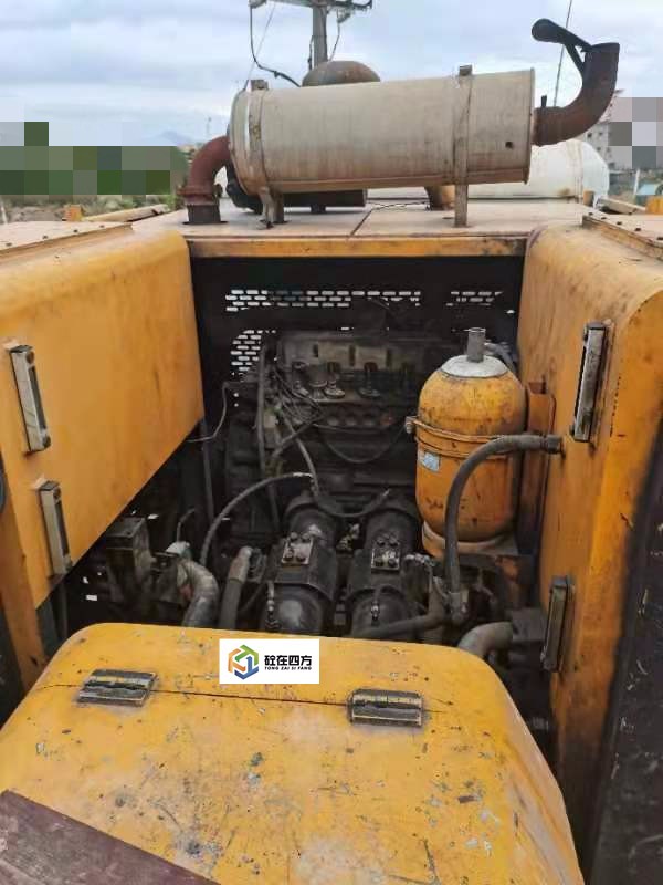 https://images.tongzsf.com/tong/truck_machine/20210128/1601238ed2ccbd.jpg
