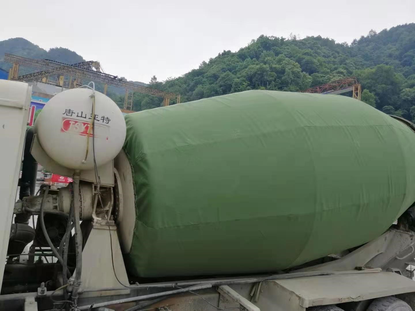https://images.tongzsf.com/tong/truck_machine/20210128/160123a18bc080.jpg