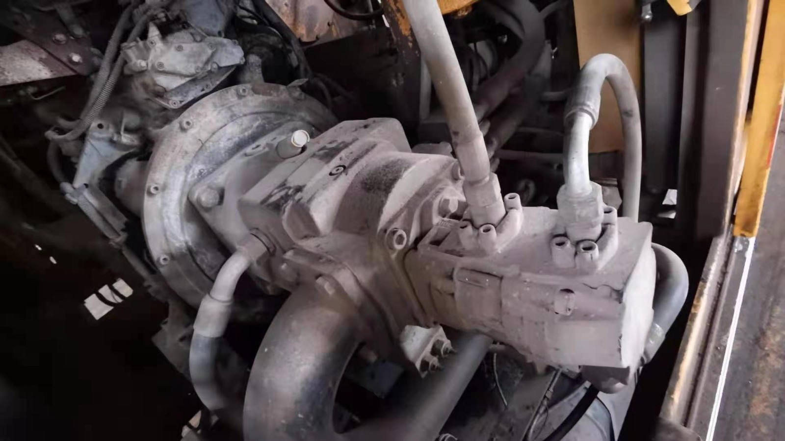 https://images.tongzsf.com/tong/truck_machine/20210128/160123b3eba5a8.jpg