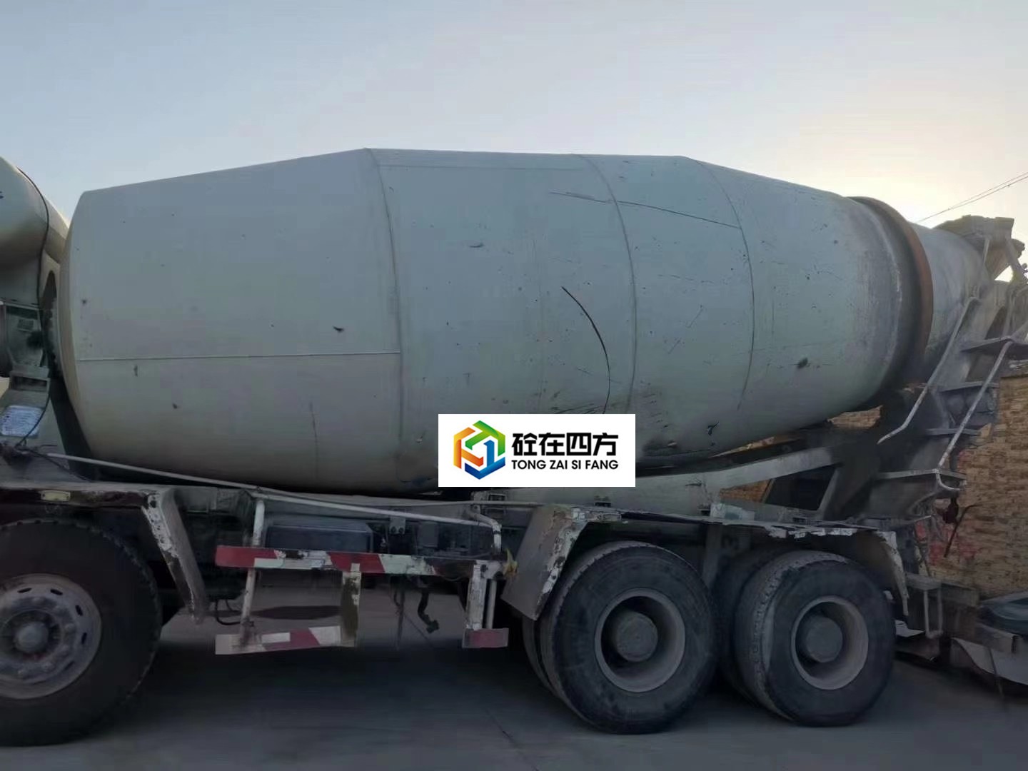 https://images.tongzsf.com/tong/truck_machine/20210128/160123c5fce8c4.jpg