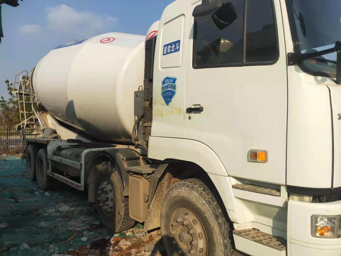 https://images.tongzsf.com/tong/truck_machine/20210128/160123d8eed6c8.jpg