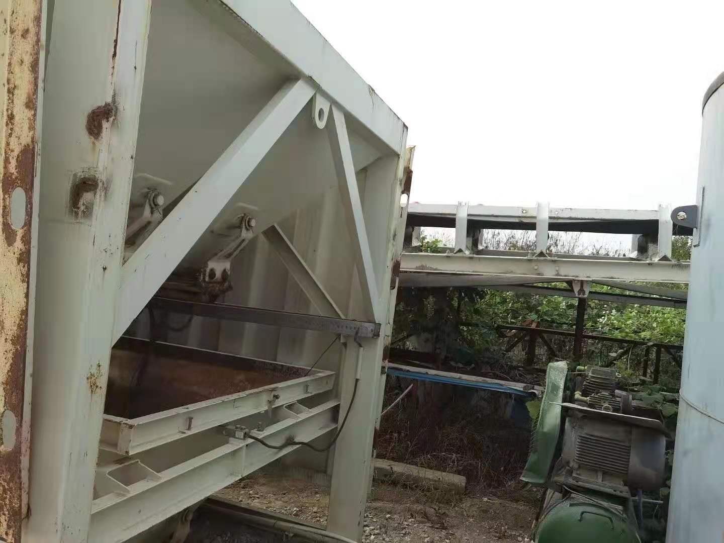 https://images.tongzsf.com/tong/truck_machine/20210128/160123d991f7ef.jpg