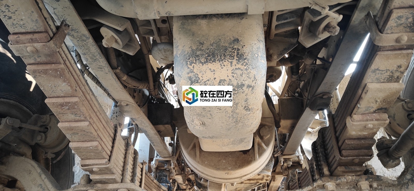 https://images.tongzsf.com/tong/truck_machine/20210128/160123eae13cce.jpg