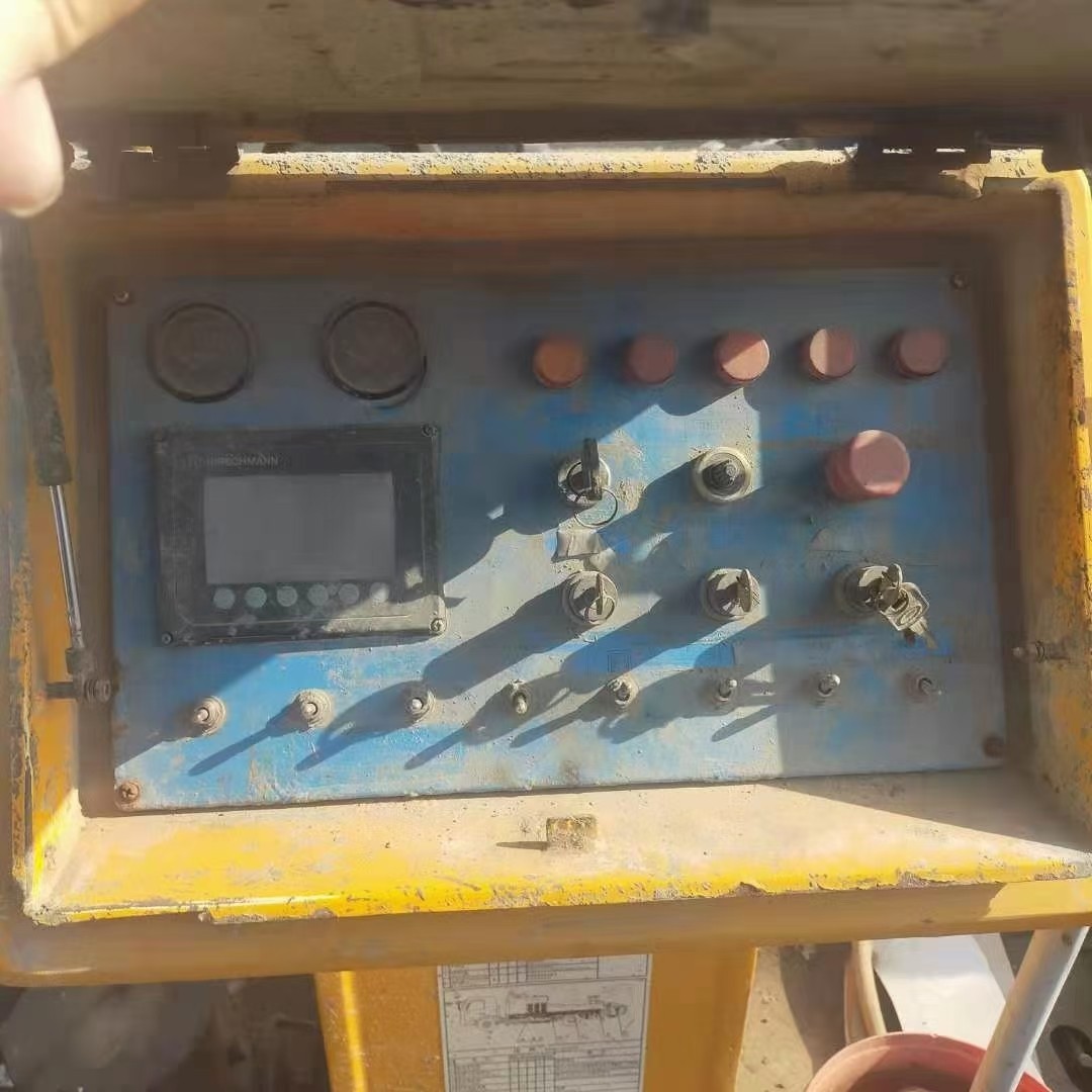 https://images.tongzsf.com/tong/truck_machine/20210128/160123eb4aee18.jpg