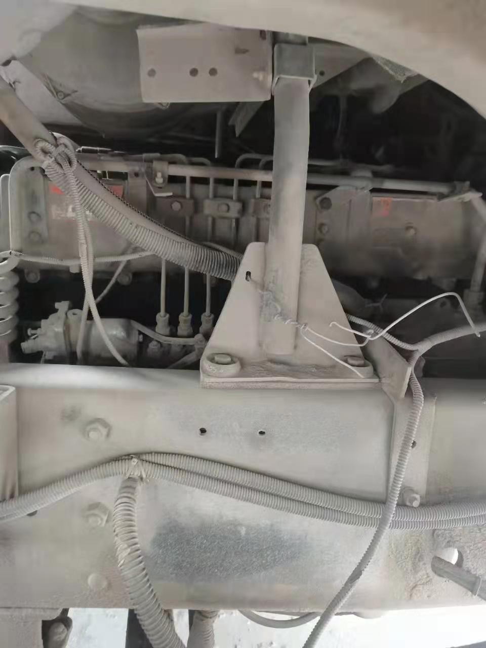 https://images.tongzsf.com/tong/truck_machine/20210128/160123eb90c194.jpg