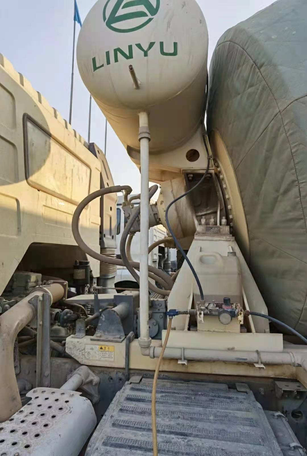 https://images.tongzsf.com/tong/truck_machine/20210128/16012410b59d34.jpg