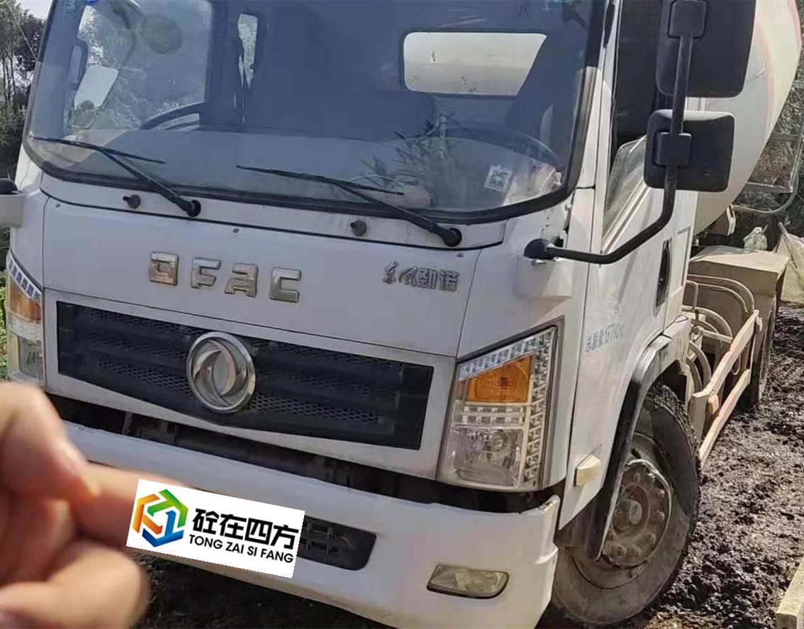 https://images.tongzsf.com/tong/truck_machine/20210128/1601245b52a54e.jpg