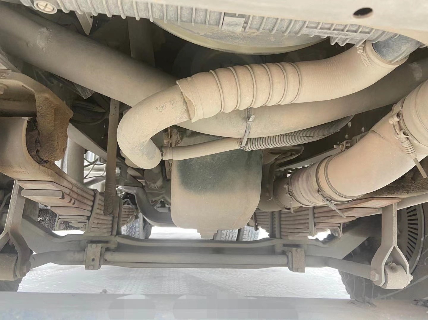 https://images.tongzsf.com/tong/truck_machine/20210128/1601246e75bec5.jpg