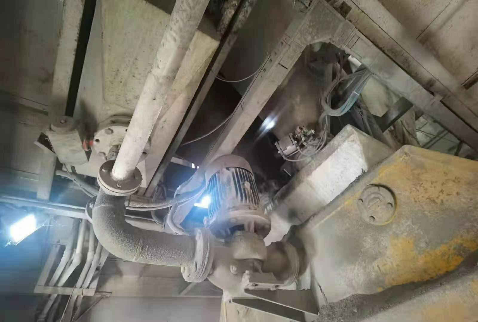 https://images.tongzsf.com/tong/truck_machine/20210128/1601246f4758da.jpg