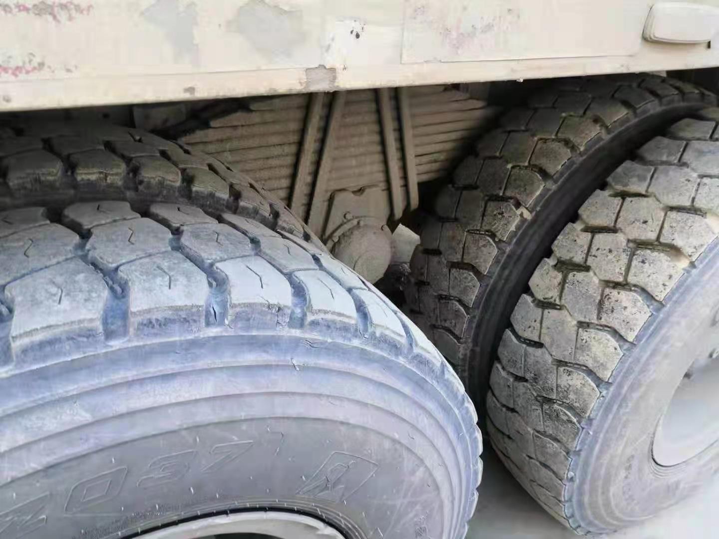 https://images.tongzsf.com/tong/truck_machine/20210128/1601246f4c1701.jpg
