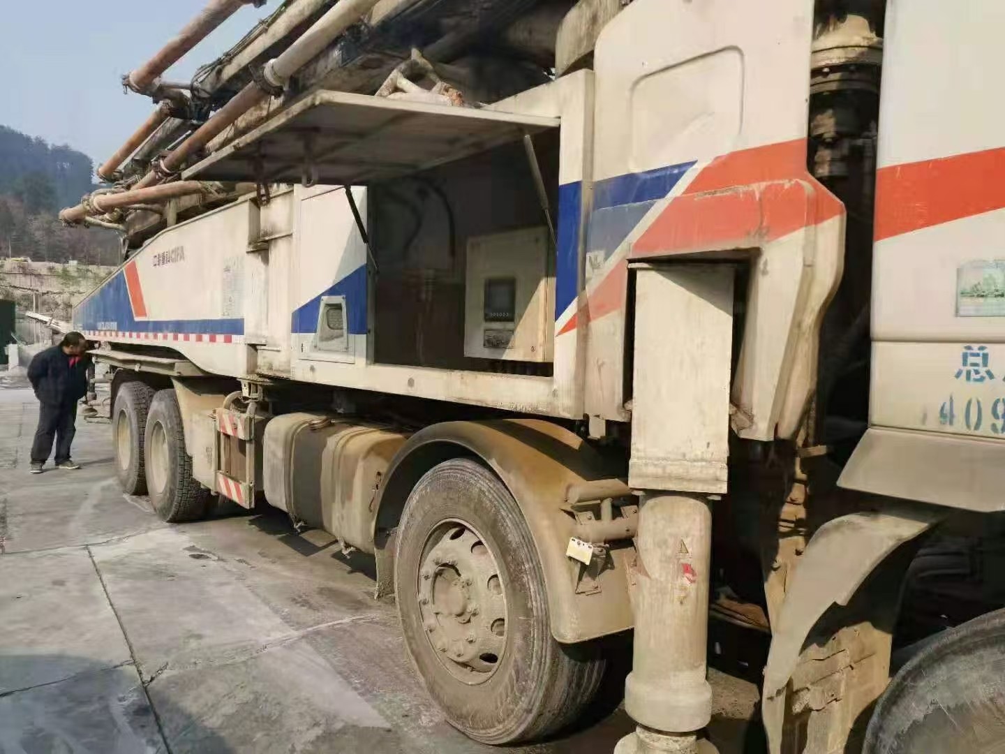 https://images.tongzsf.com/tong/truck_machine/20210128/16012480fad4f8.jpg