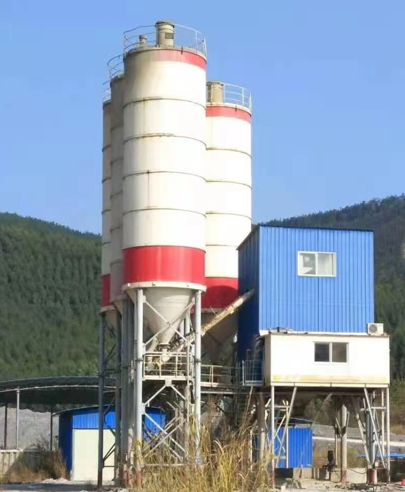 https://images.tongzsf.com/tong/truck_machine/20210128/16012481c28cf1.jpg