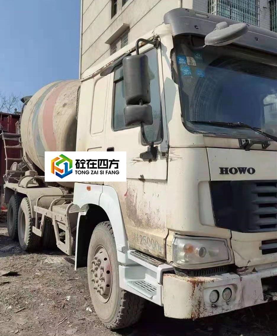 https://images.tongzsf.com/tong/truck_machine/20210128/16012494f4bccf.jpg