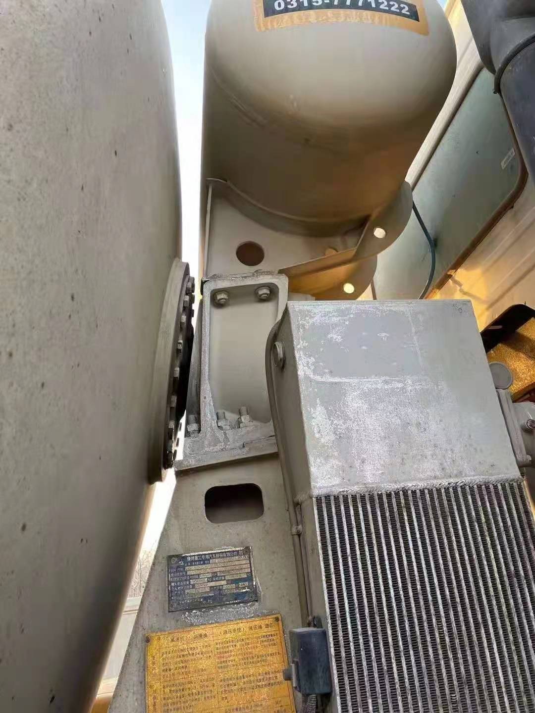 https://images.tongzsf.com/tong/truck_machine/20210128/160124a72a1945.jpg