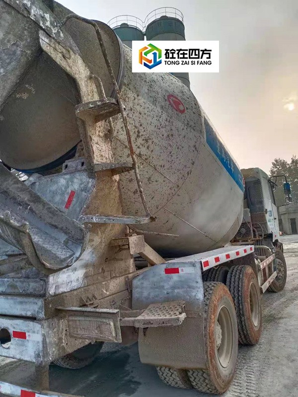 https://images.tongzsf.com/tong/truck_machine/20210128/160124b9658bcb.jpg