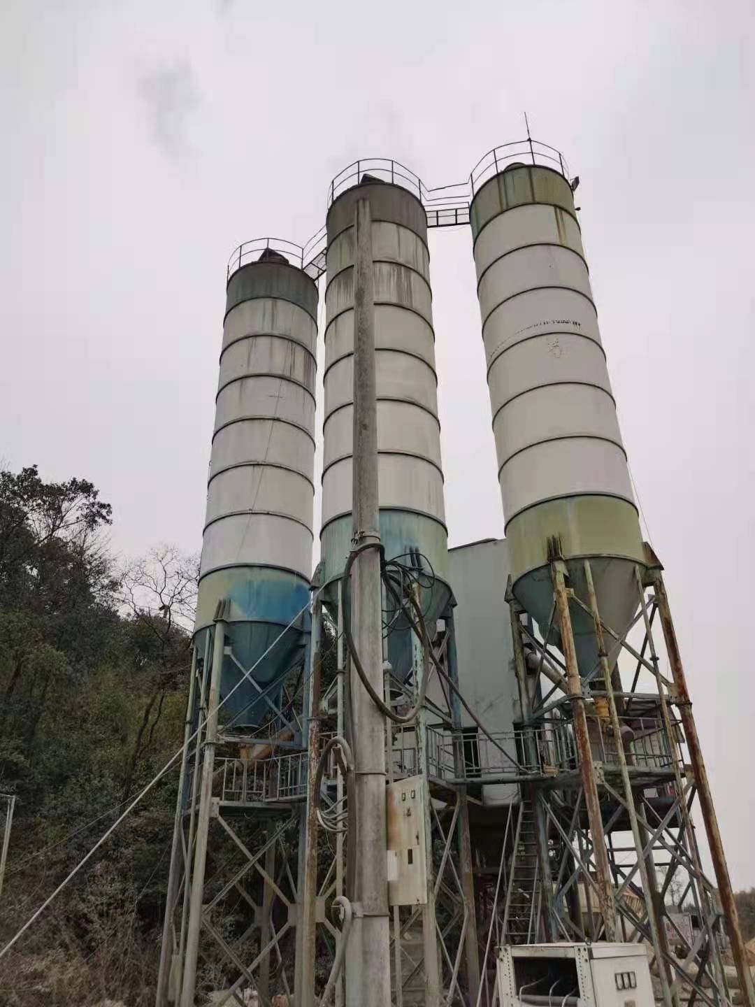 https://images.tongzsf.com/tong/truck_machine/20210128/160124b9c58bf2.jpg
